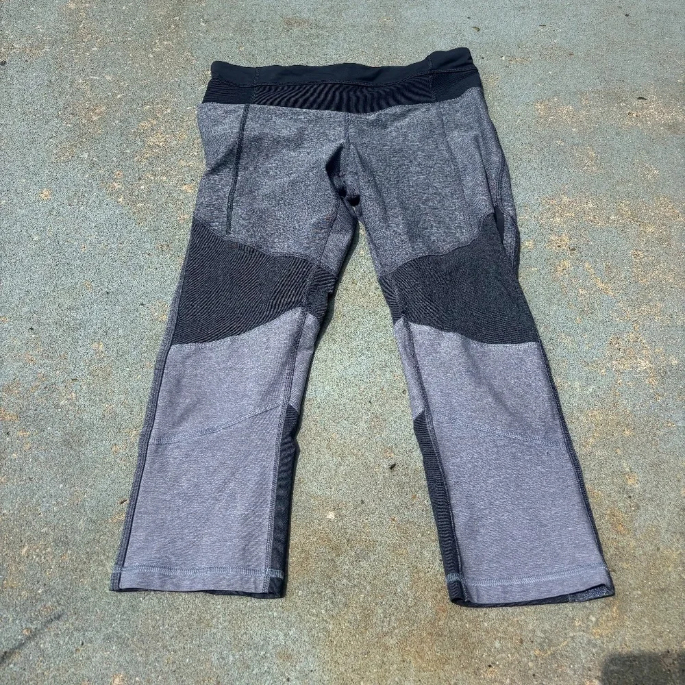 Lululemon Grey Capri Leggings